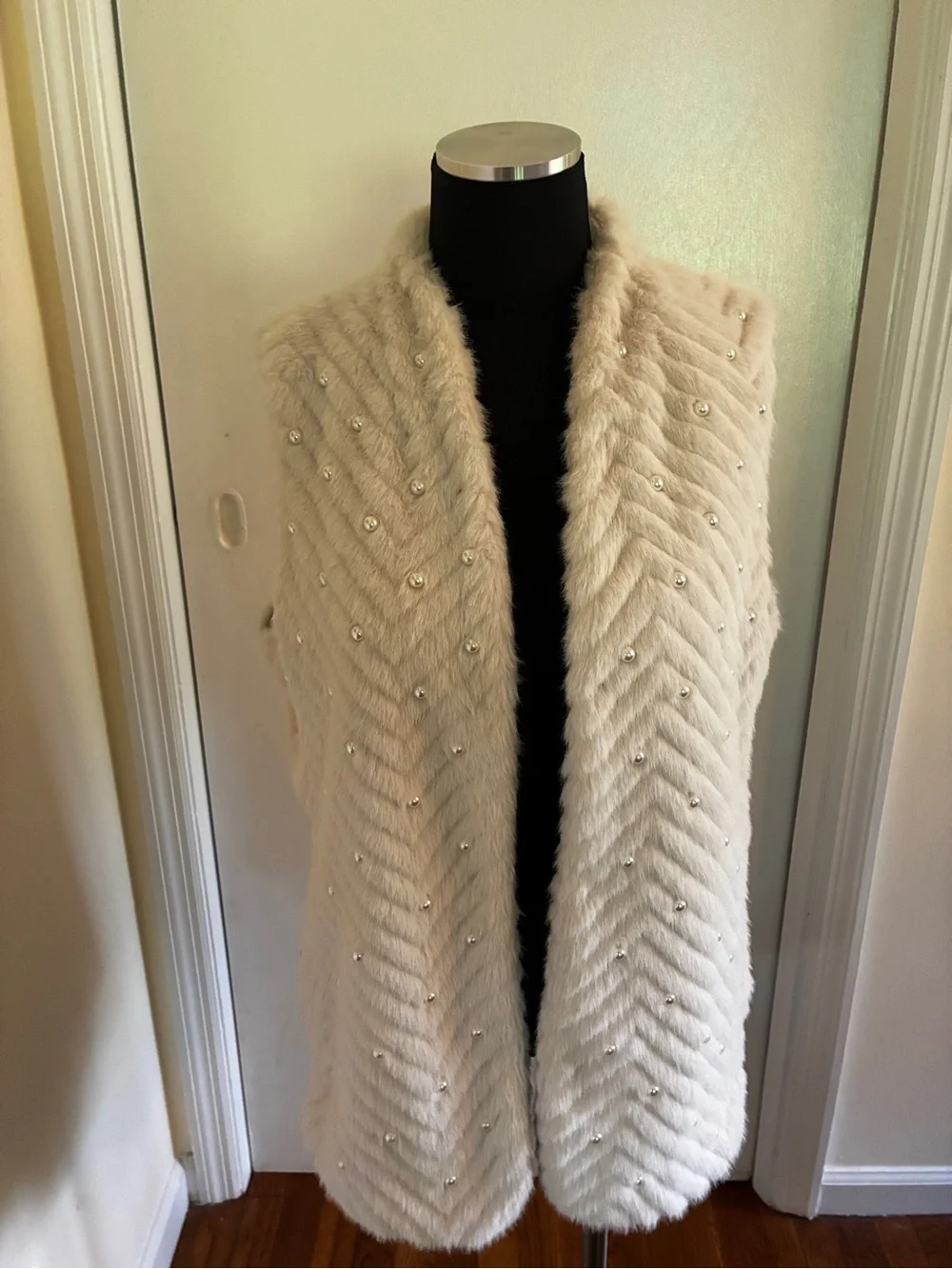 Chico’s Pearl-Embellished Faux Fur Open Vest - Cream. Size 1 - Medium.